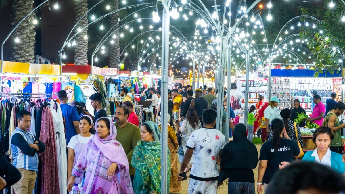 Ver: Calles, parques y centros comerciales de los Emiratos Árabes Unidos llenos de celebraciones de Eid Al Fitr – Noticias