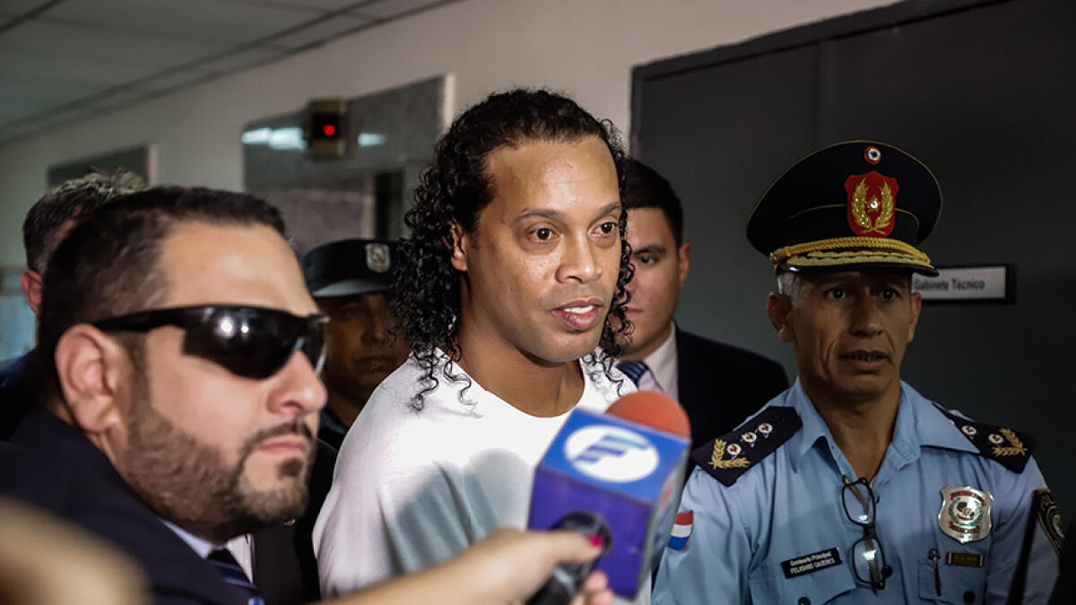 Ronaldinho stated he showed full cooperation with the authorities in the aftermath of the airport fiasco. -- Agencies