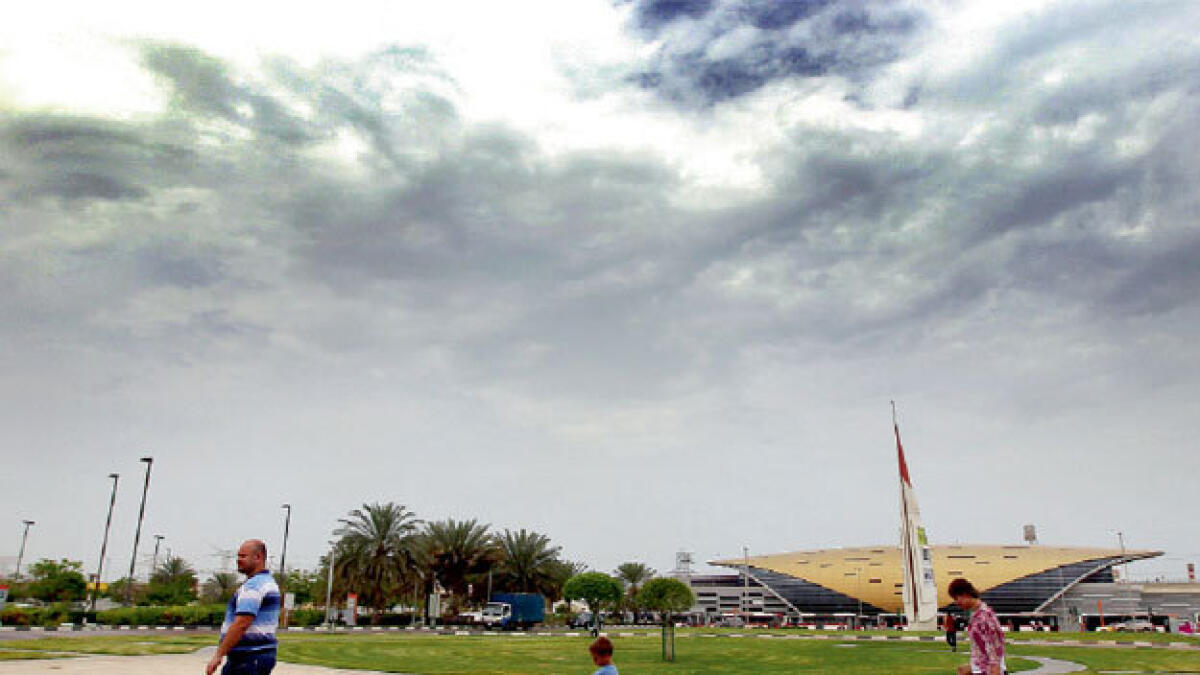 Cloudy weather for 2 days  in east and south of UAE