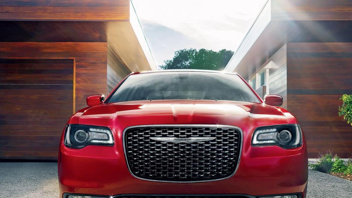 Chrysler 300s: The suited brawler in town
