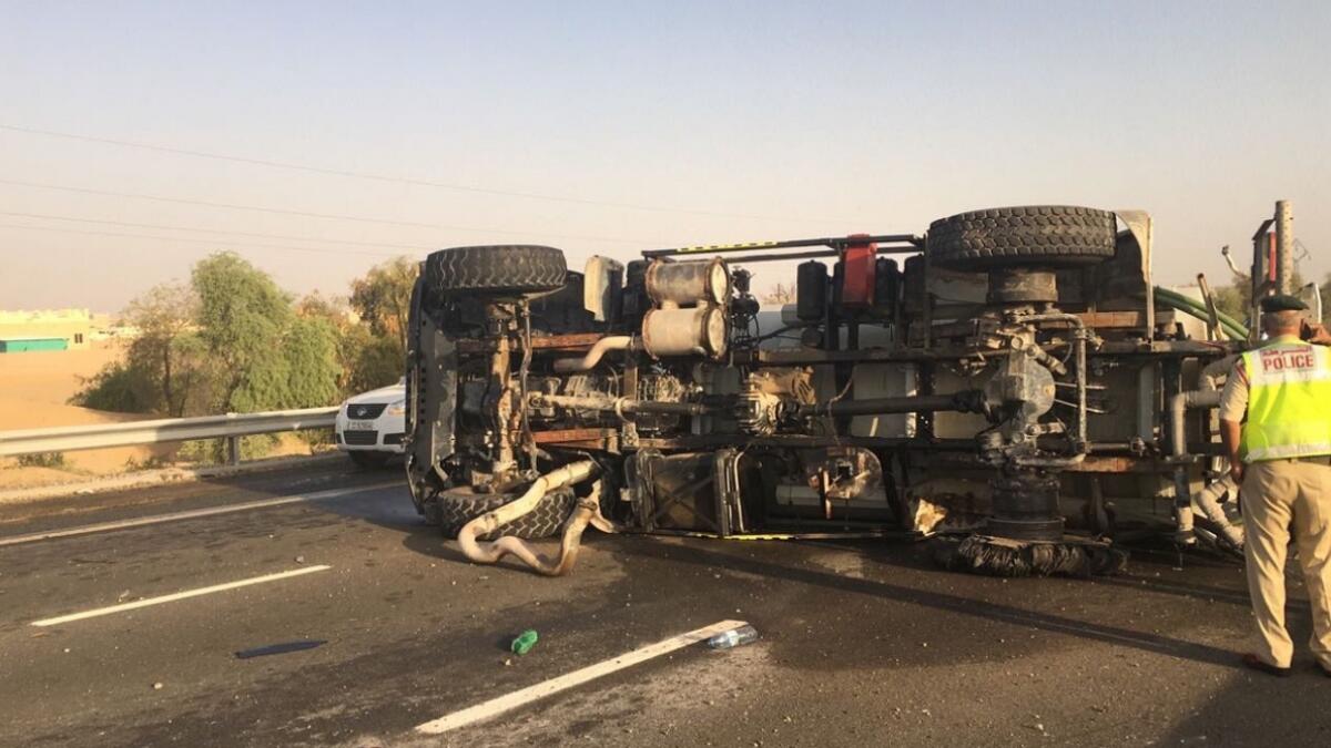 Tanker overturns on Dubai-Al Ain Road, driver dies