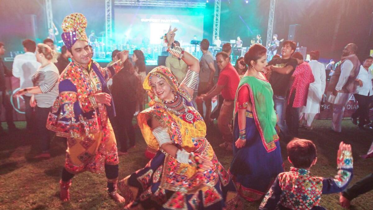 Bollywood singer Bhoomi Trivedi rocks Dubais Dandiya Fest