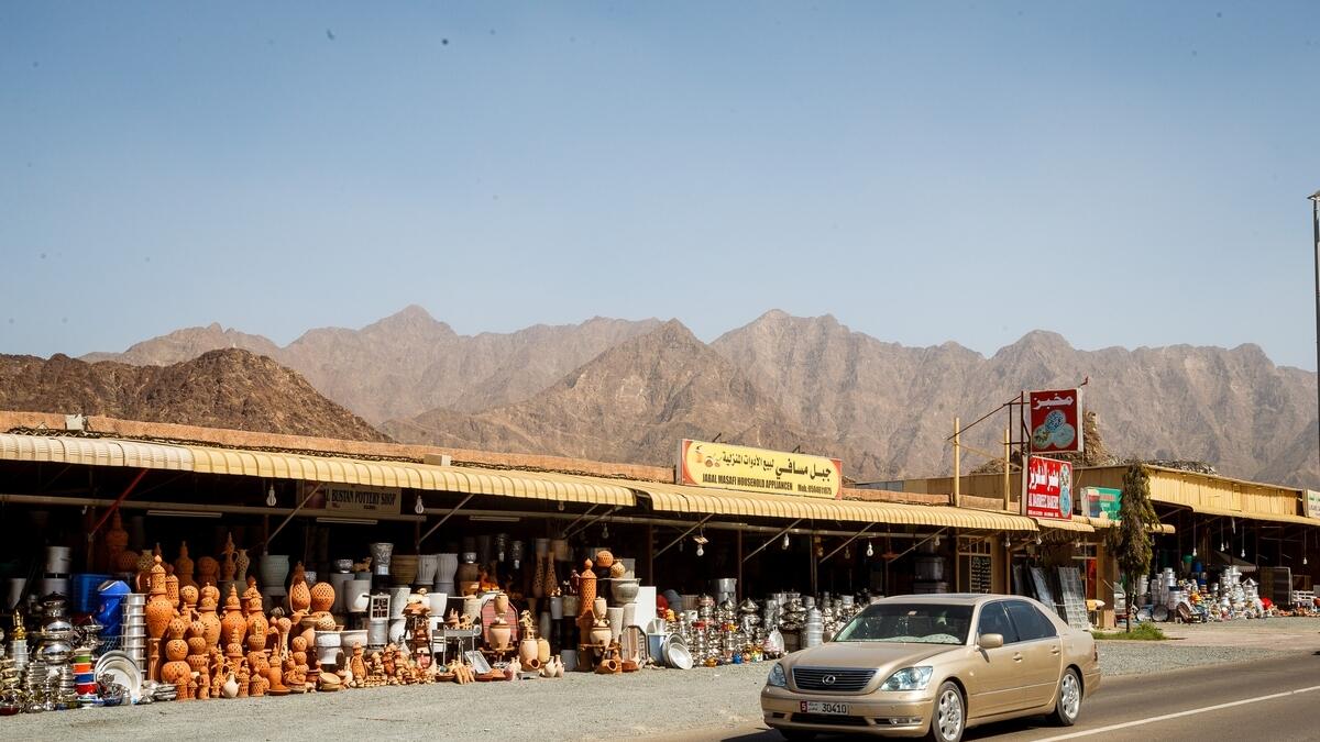 The Masafi Friday Market in its picturesque backdrop of Hajar Mountains is a haven for tourists and residents who wish to buy local earthenware souvenirs and almost everything of the UAE