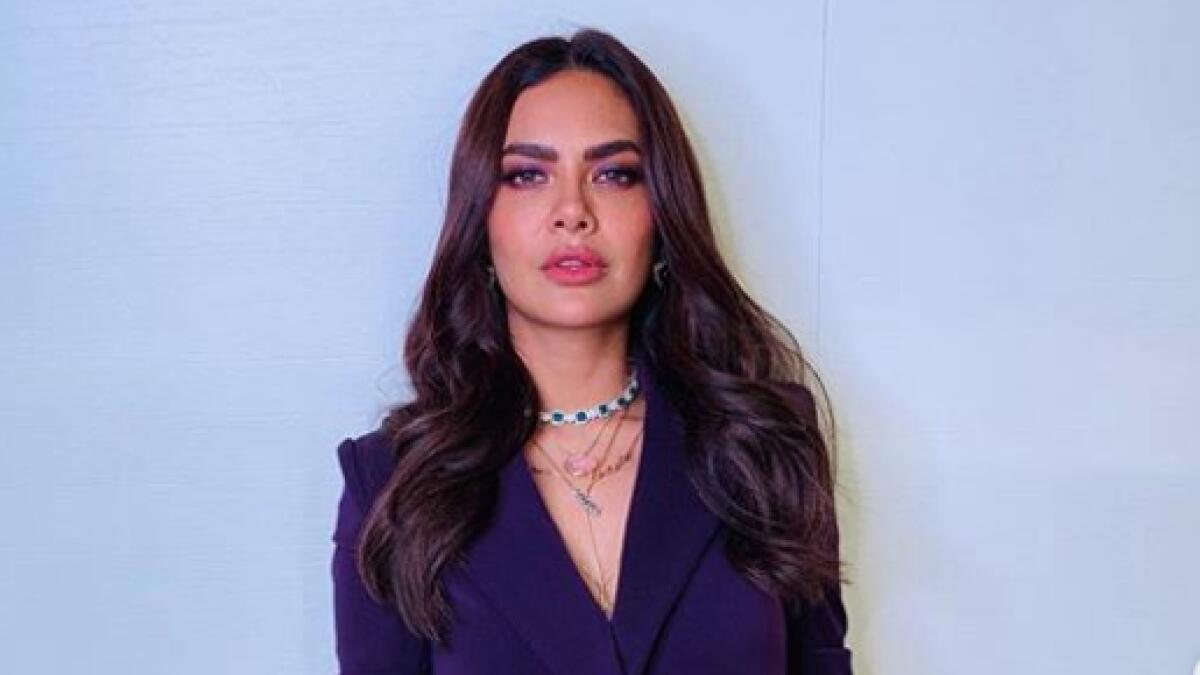 Bollywood actress slammed for racist comment, issues apology