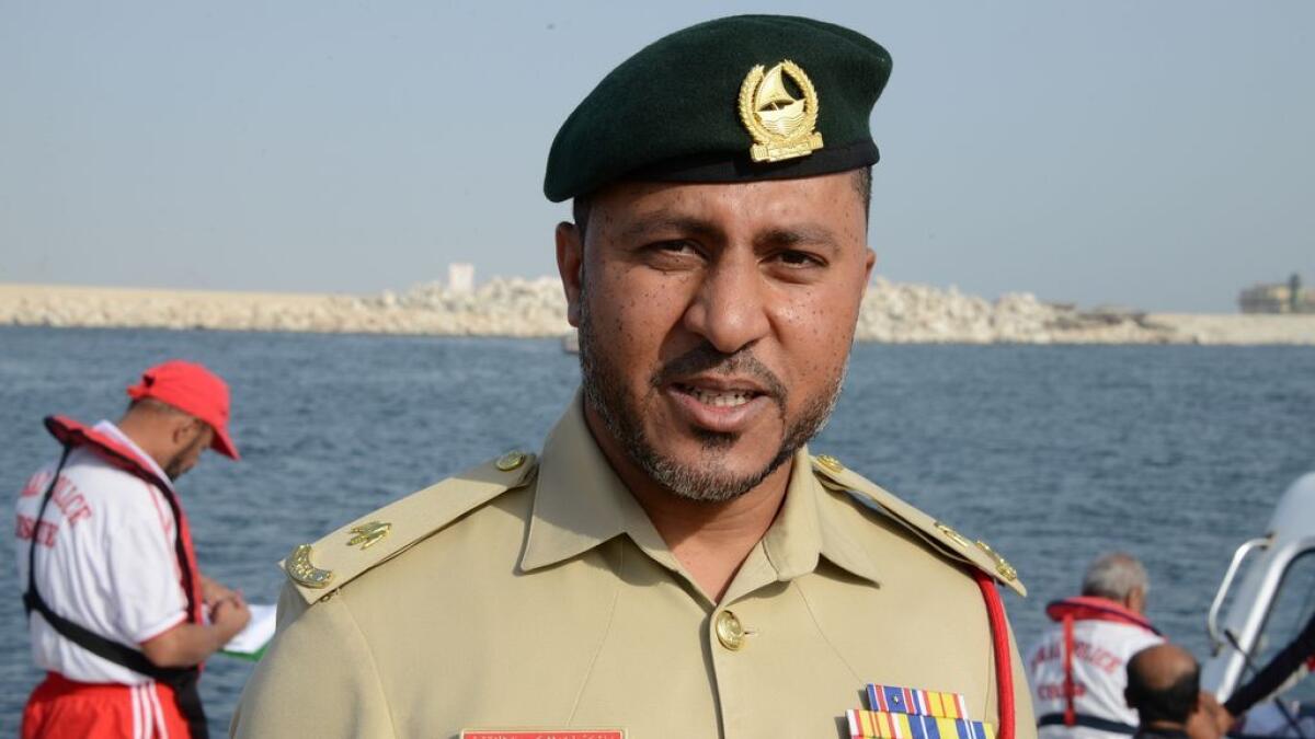 Dubai Police rescue stranded sailors