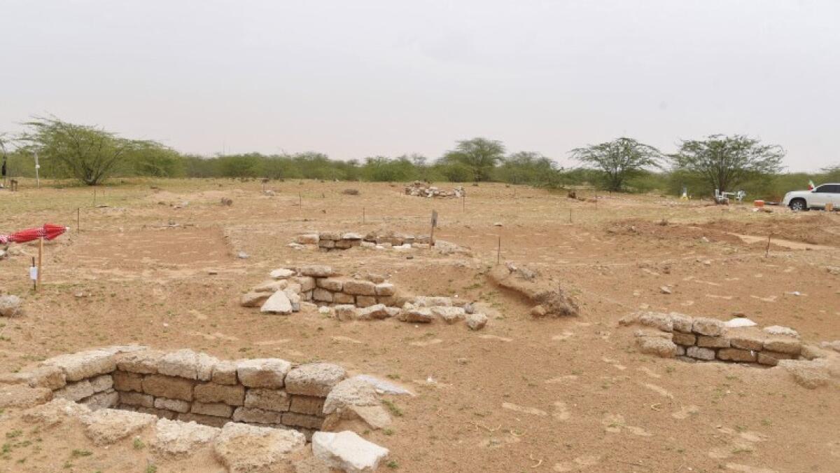 2,000-year-old tombs discovered in UAE desert