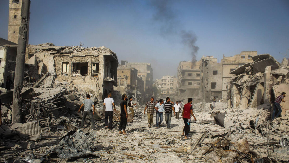 27 killed after Syrian jet crashes into market