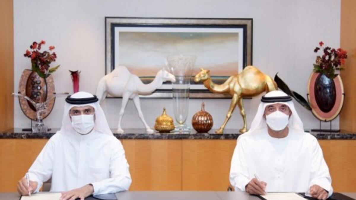 The MoU was signed by Sheikh Ahmed bin Saeed Al Maktoum, Chairman and Chief Executive of Emirates, and Awadh Al Ketbi, Director-General of the DHA.
