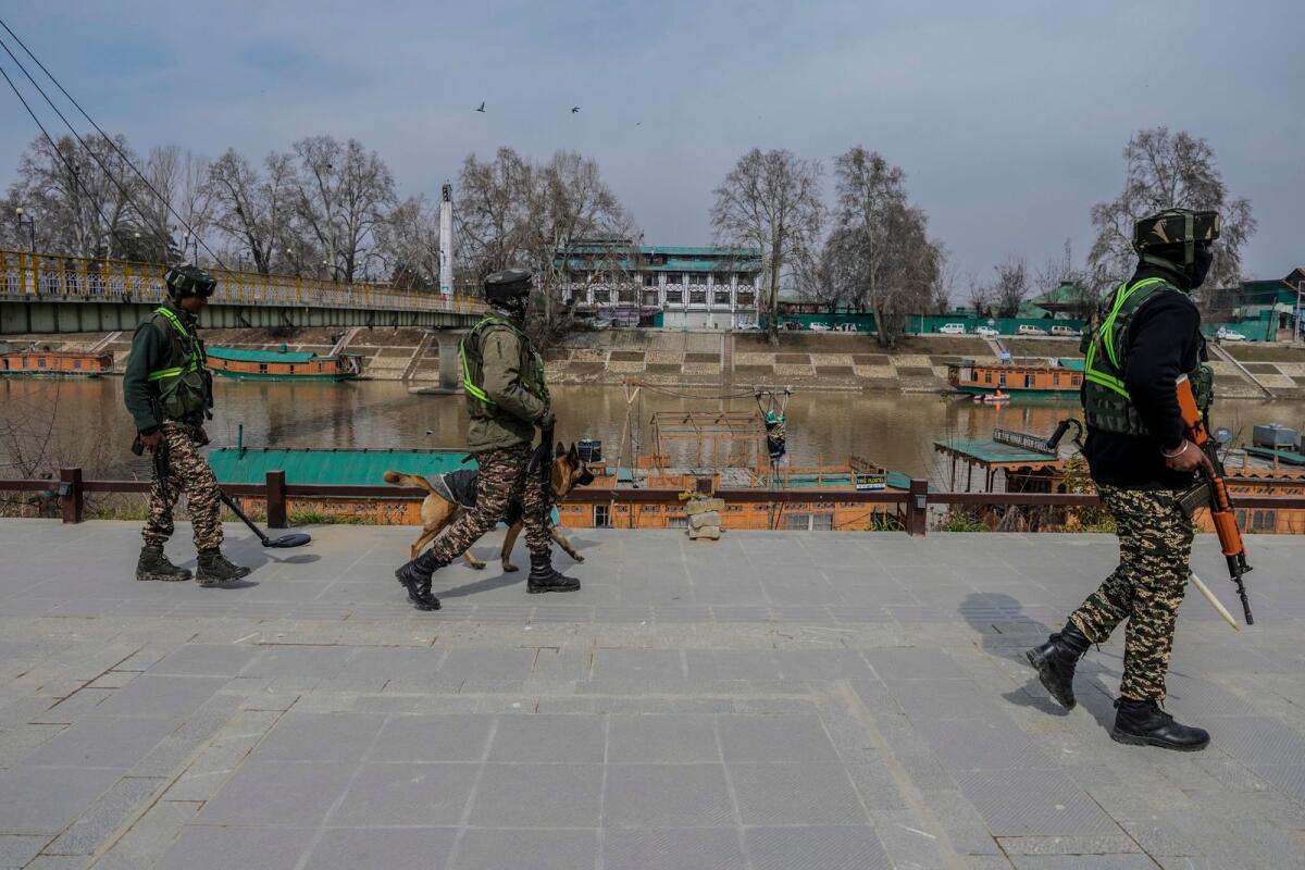 Paramilitary soldiers patrol ahead of Indian Prime Minister Narendra Modi's visit to Srinagar. Photo: AP