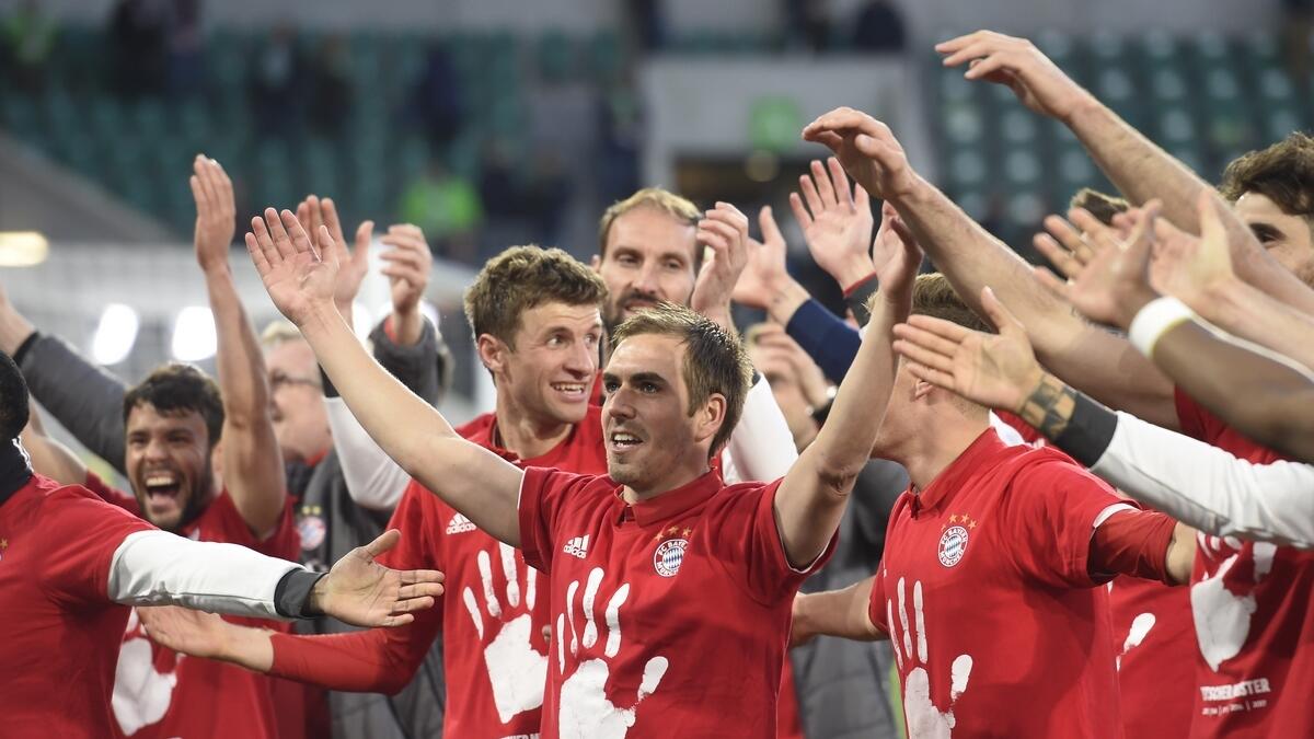 Rampant Bayern win fifth straight German league title