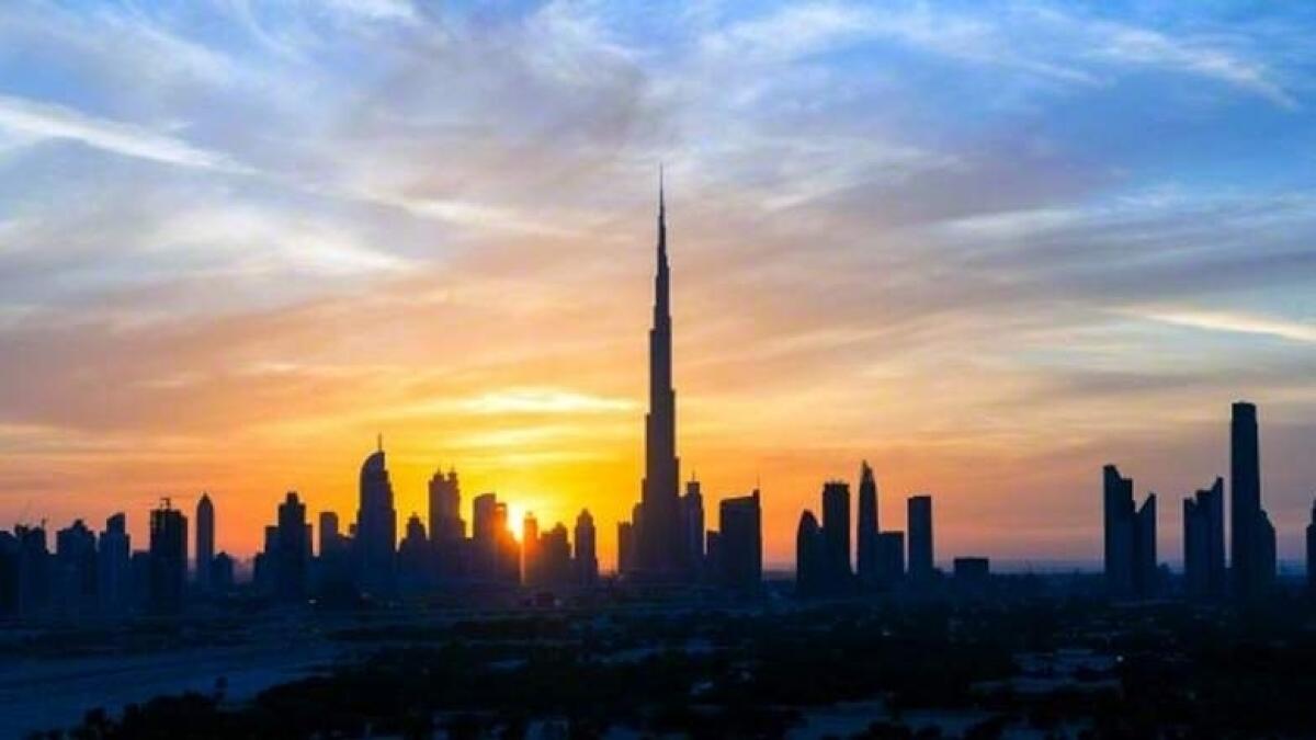 Fog covers parts of UAE, temperature expected to reach 48°C
