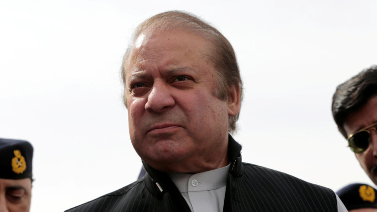 Pakistan army rejects PM Sharifs sack order