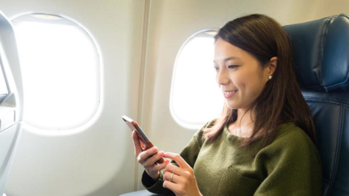Chinese airlines permit mobile phones in flight mode