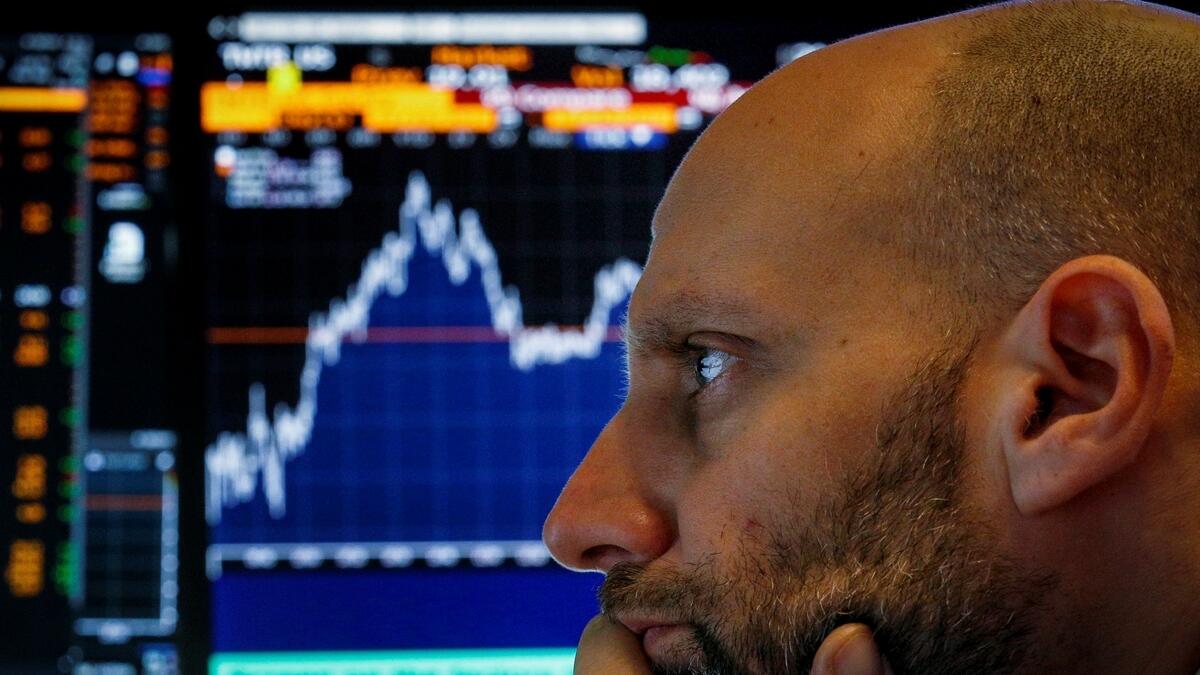 Greed and fear in the global stock market