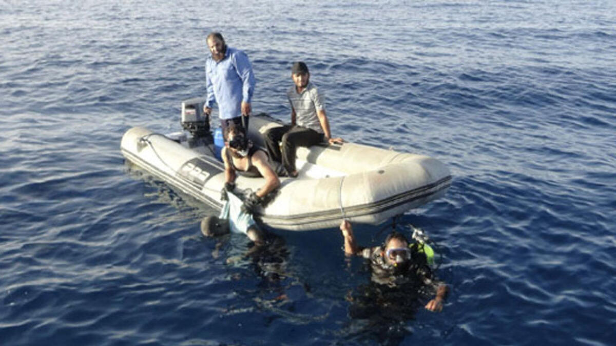 At least nine dead after migrant boat sinks off Libya
