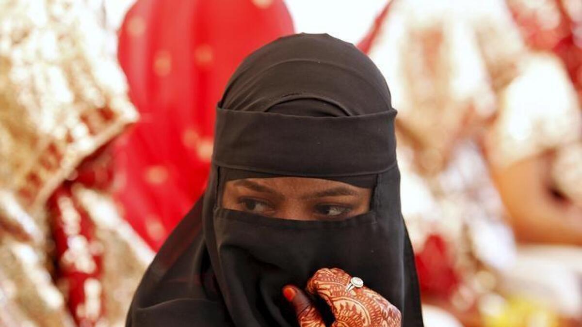 Indian court bans triple talaq, asks govt to make law in 6 months