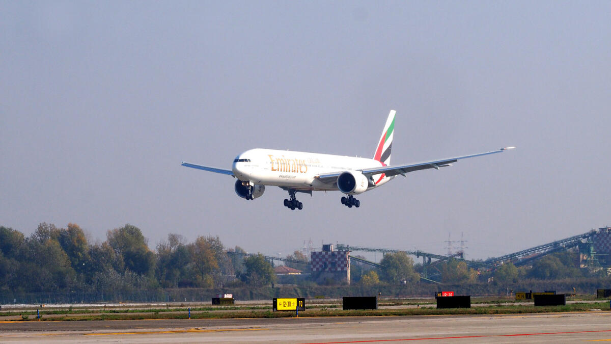 EK093 prepares to land at Bologna.