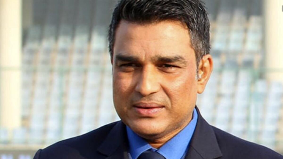 Majrekar feels Dhoni has the ability to pick the right bowlers to score his runs against in the IPL.