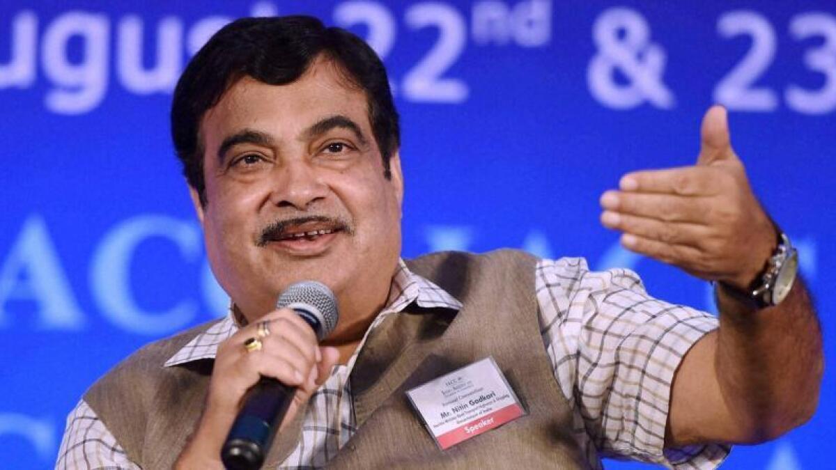 Indian minister Nitin Gadkari collapses during a function
