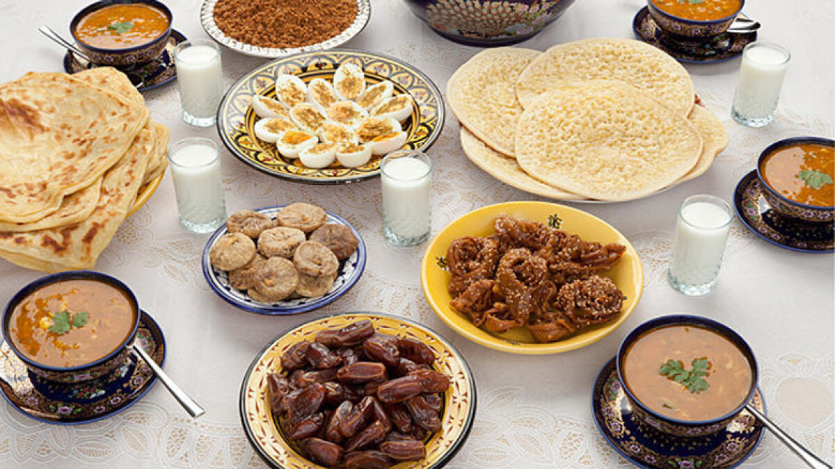 How can we minimise food wastage during iftar?