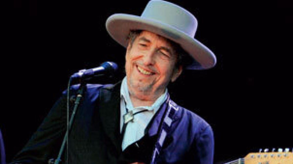 Bob Dylan releases Frank Sinatra cover