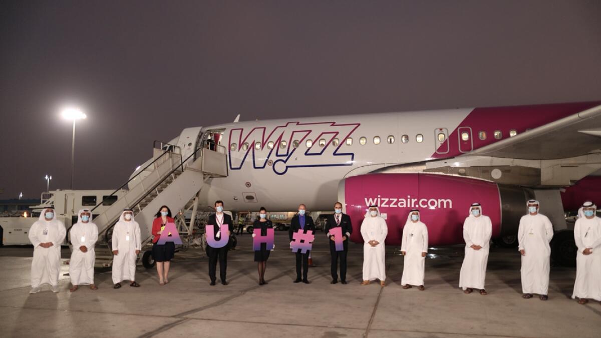 Wizz Air and Abu Dhabi Airports have celebrated the arrival of Wizz Air’s first scheduled Wizz Air Hungary flight to Abu Dhabi International Airport. Marking a great milestone in Wizz Air’s history and further strengthening of Abu Dhabi’s connectivity and accessibility as a destination of choice for business and leisure travel, the first Budapest-Abu Dhabi flight landed in the capital. Wam