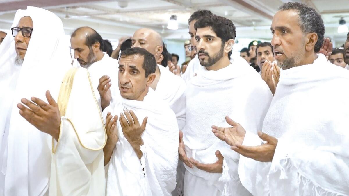 Video: Sheikh Hamdan performs Umrah in Saudi