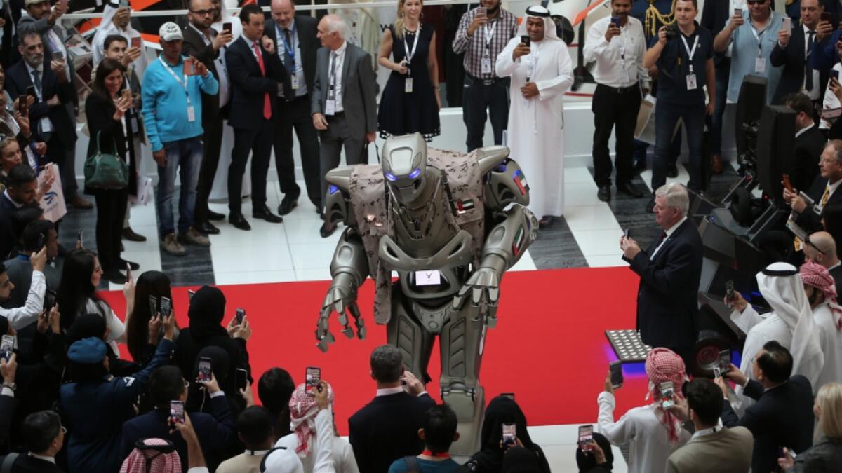 Video: 8-ft Titan robot greets visitors at UAE defence show Idex 