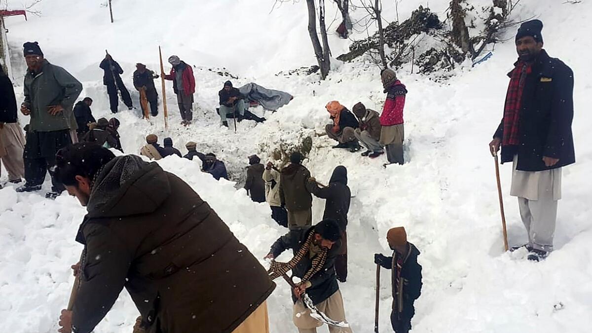 Girl, buried, Pakistan avalanche, 18 hours, found, alive, Samina Bibi,  Neelum Valley