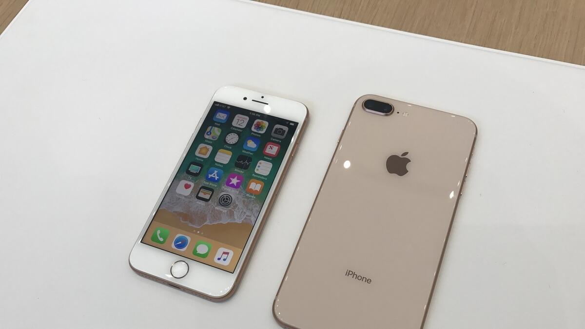 REVIEW: iPhone 8 and 8 Plus