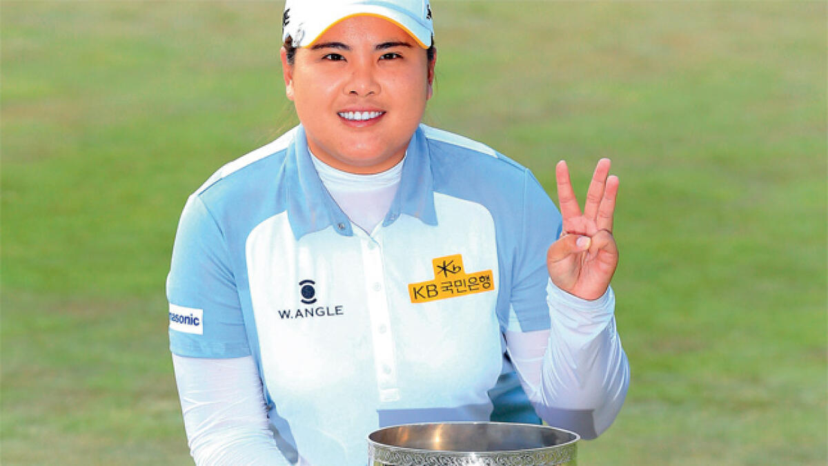 Park wins PGA crown, regains top ranking