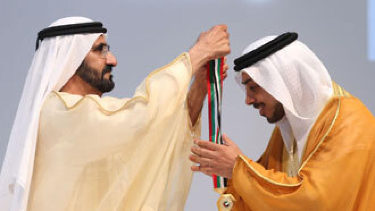 Shaikh Mohammed honours 43 Emirati pioneers