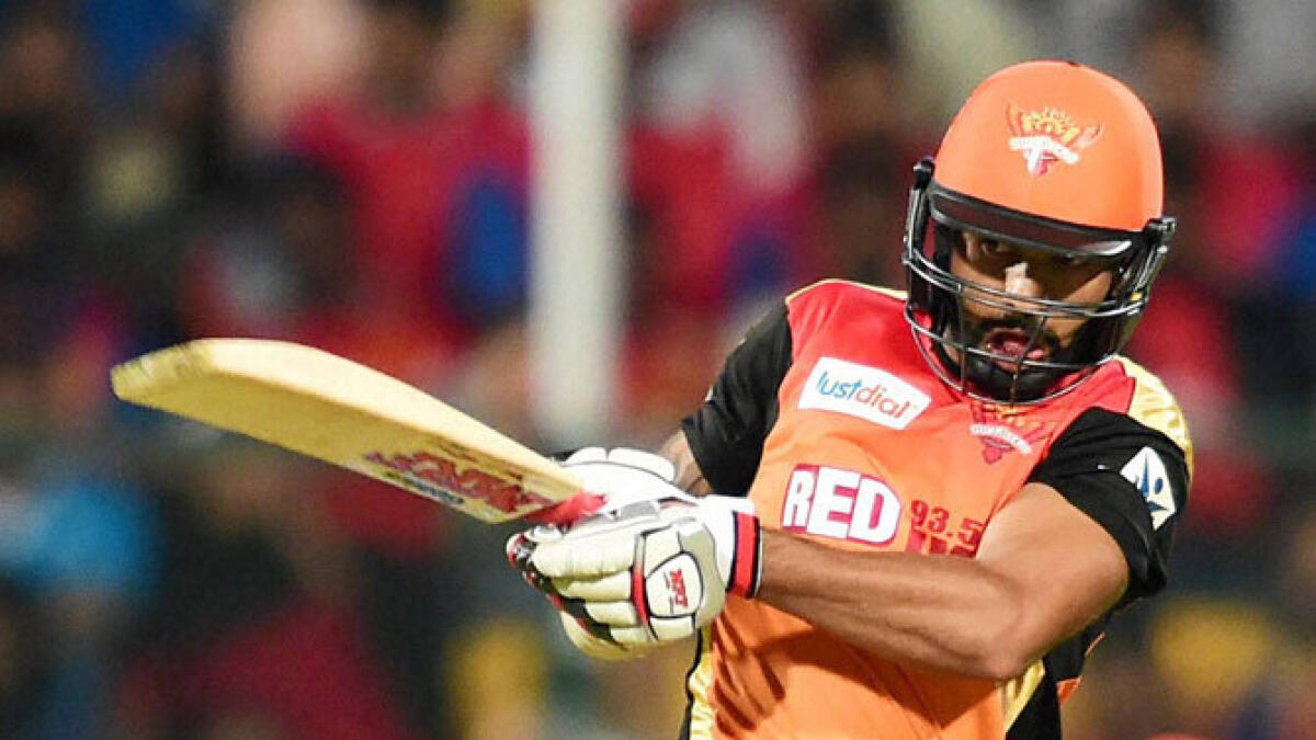 IPL 2015: Sunrisers cruise to 8-wicket win over Royal Challengers