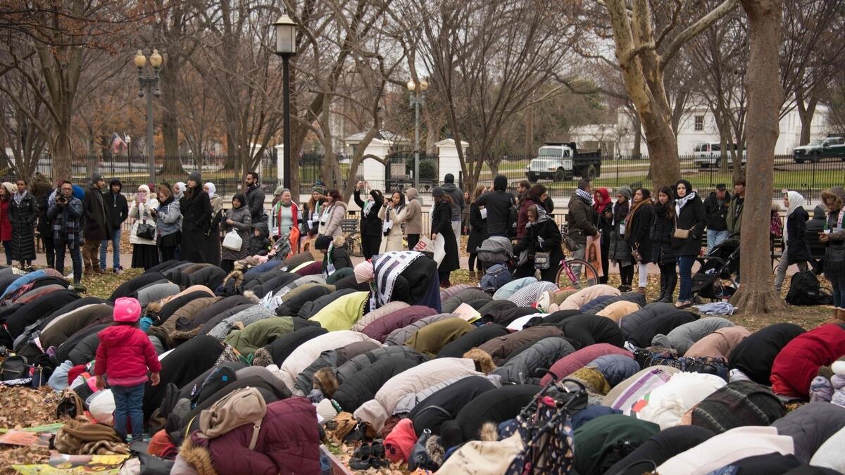 Muslims pray outside White House to protest Jerusalem decision