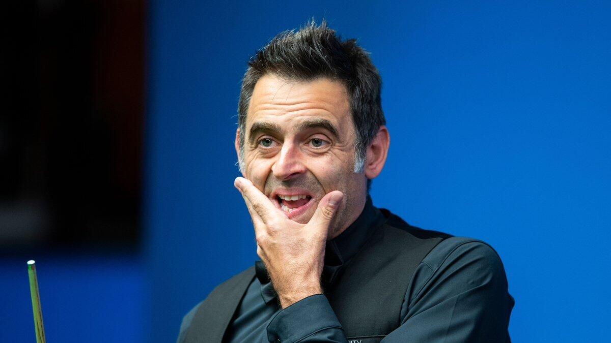 Ronnie O'Sullivan gave himself a fighting chance of reaching his first world final since 2014