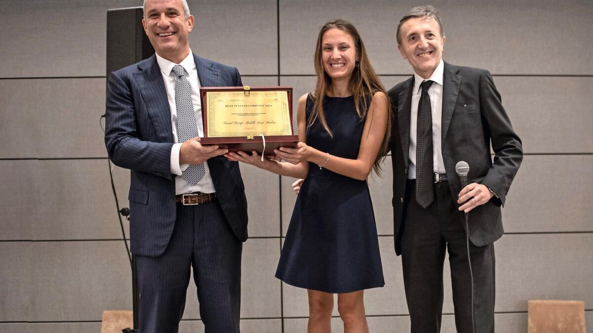 On the 15th edition of the Award, Piero Ricotti giving the 2021 Award for the Best Italian company in the UAE to Andrea Di Giuseppe, CEO of Trend Middle East Dubai