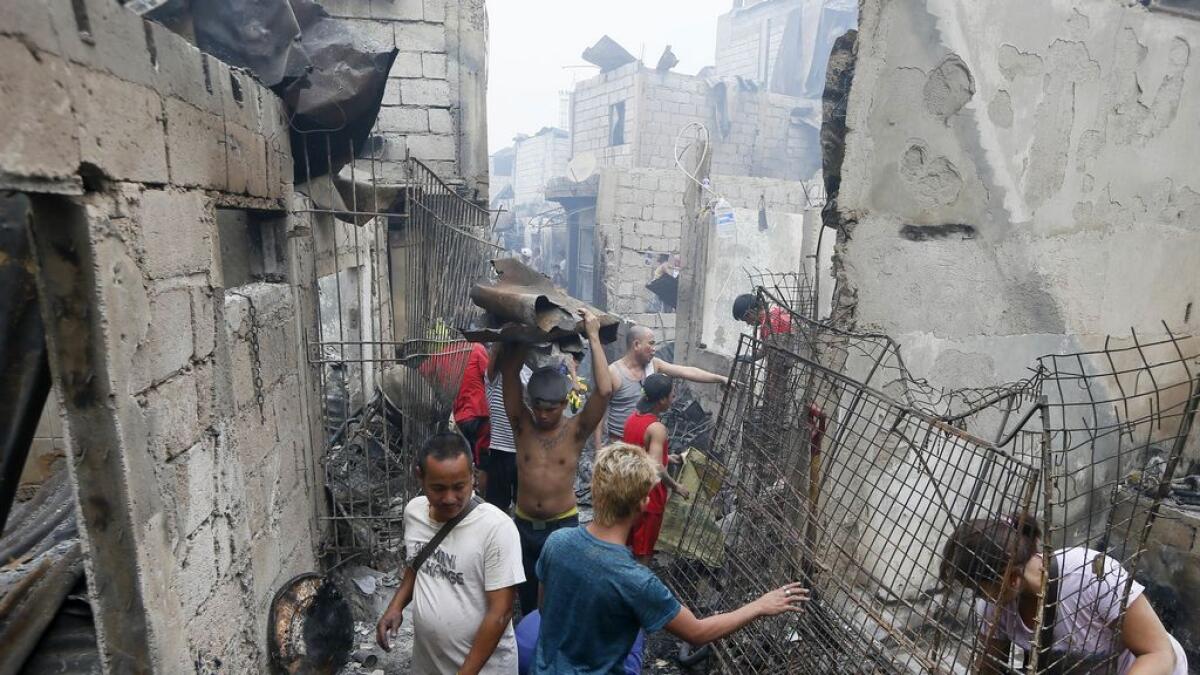 15,000 residents lose homes in Manila as fire erupts