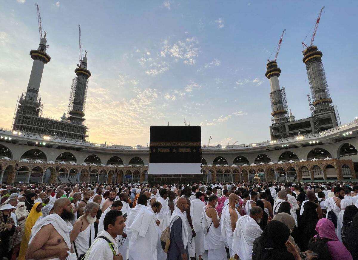 FILE. Muslim pilgrims perform the Umrah. Photo: Reuters