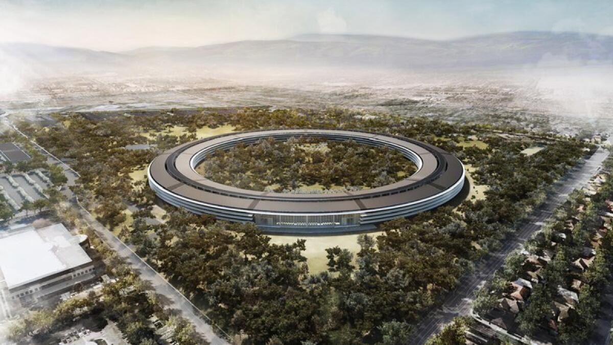 Apples UFO-like campus enters home stretch
