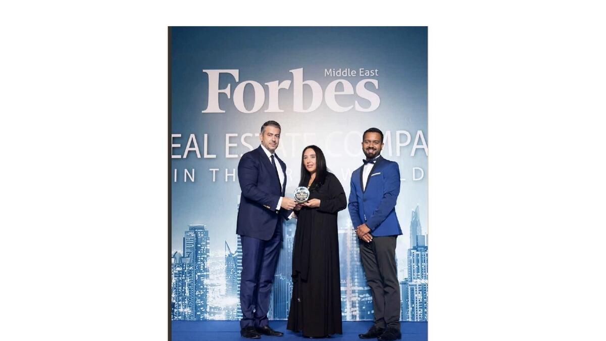 Forbes presents Brian Etemad with the Top Real Estate Consultant in the Middle East Award
