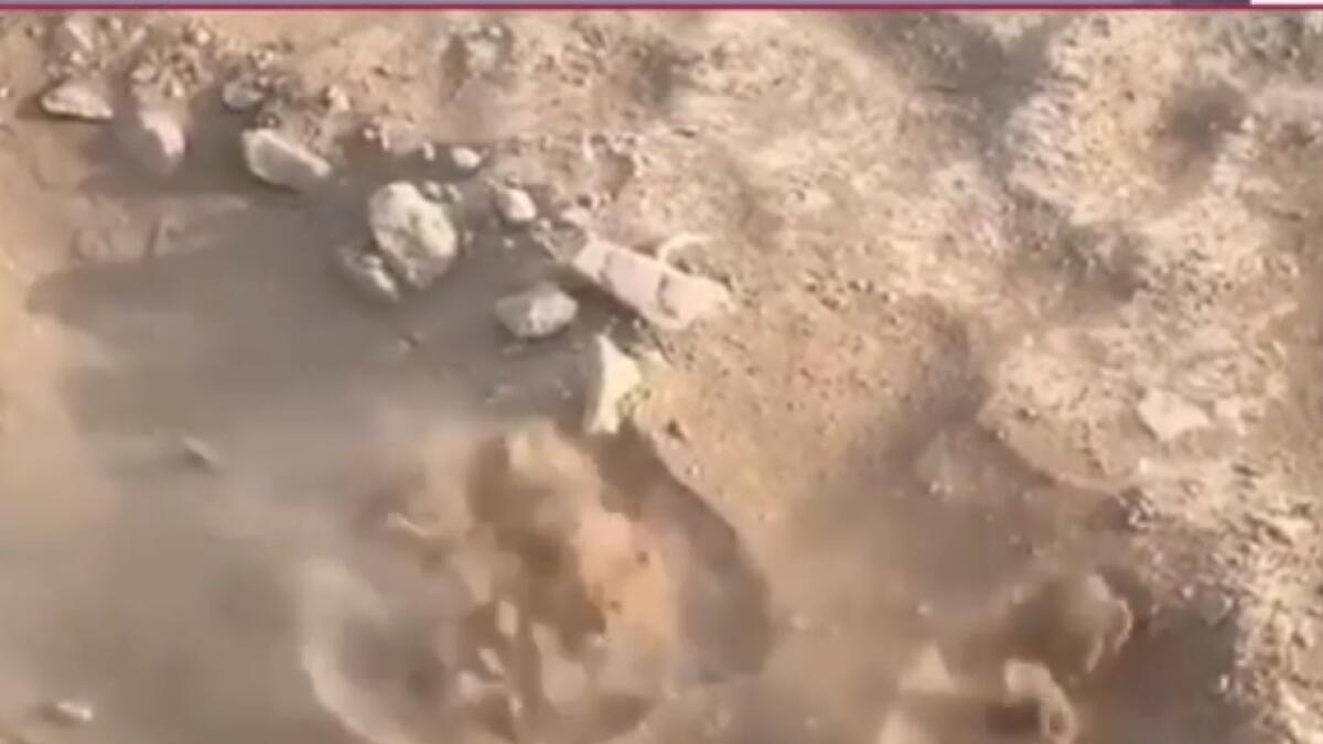 Video: Bizarre boiling UAE sand freaks out residents 