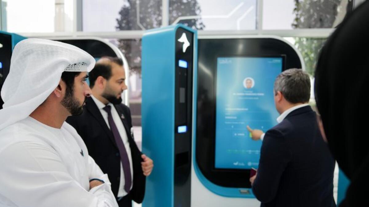 The centre is the first of its kind in the world, Sheikh Hamdan tweeted. The center employs fourth industrial revolution technologies, including Artificial Intelligence, robotics and the Internet of Things to provide exceptional service that Dubai Government customers deserve.