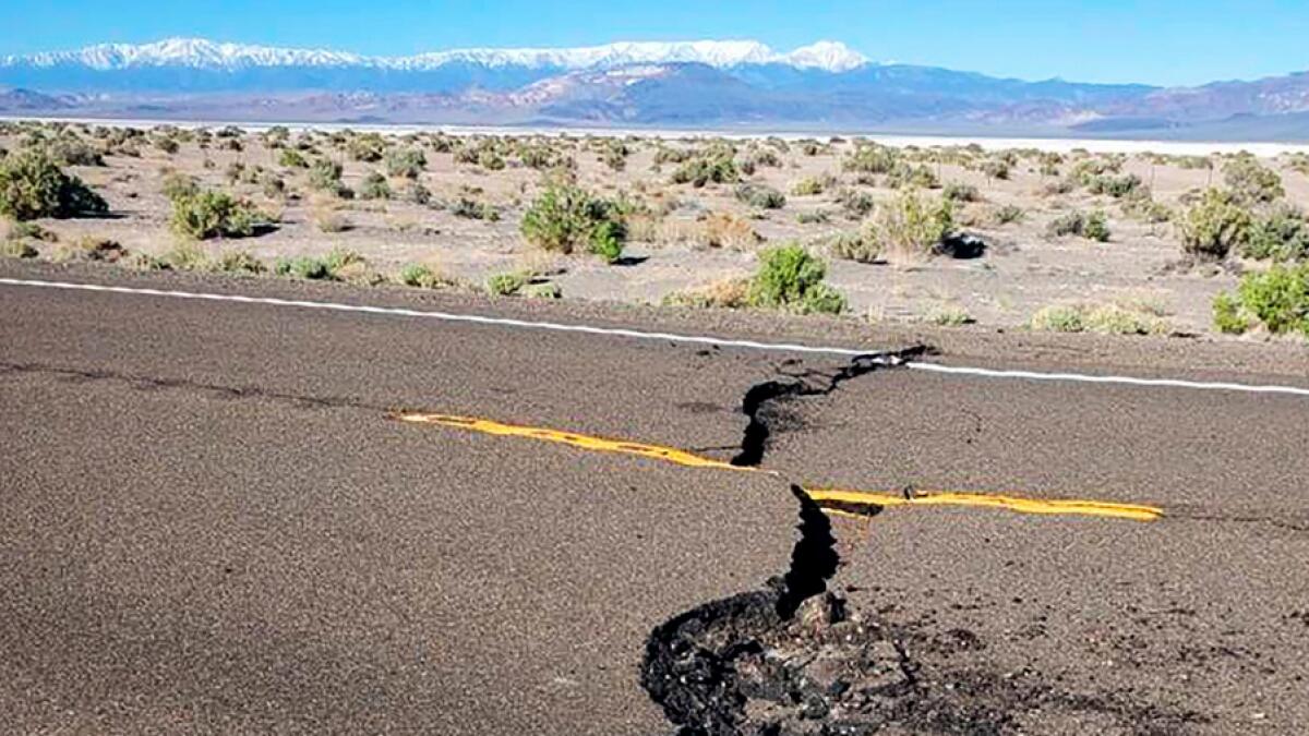  California, Utah, Powerful earthquake