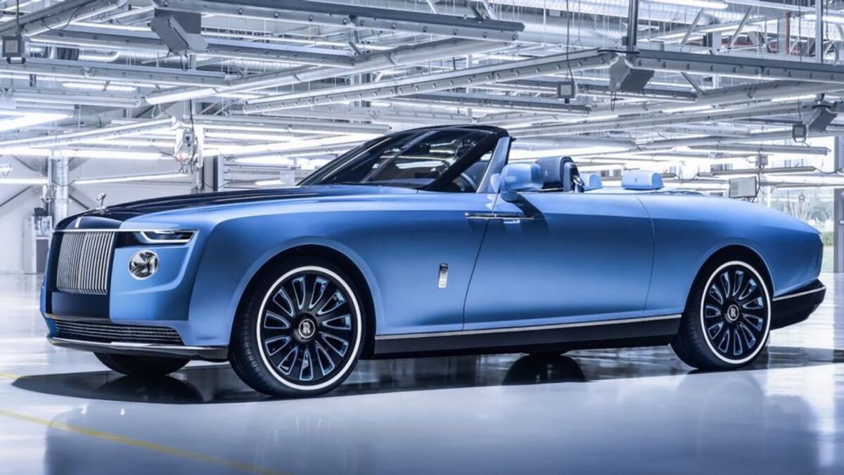 Composed of 1,813 exclusive new parts, the car took four years to create from formulation to build, though Rolls-Royce estimates that this car alone demanded the cumulative equivalent of 20 years in man-hours.