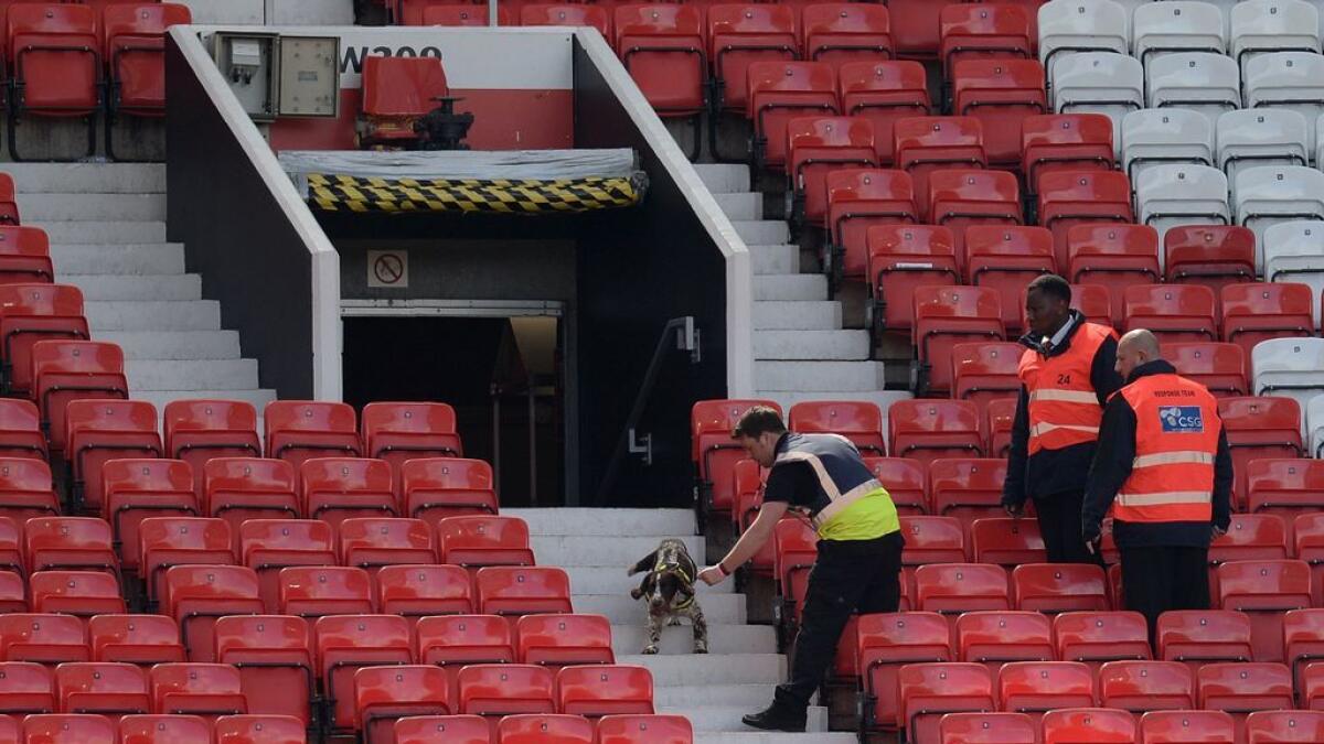 Bomb scare hits English Premier League finale