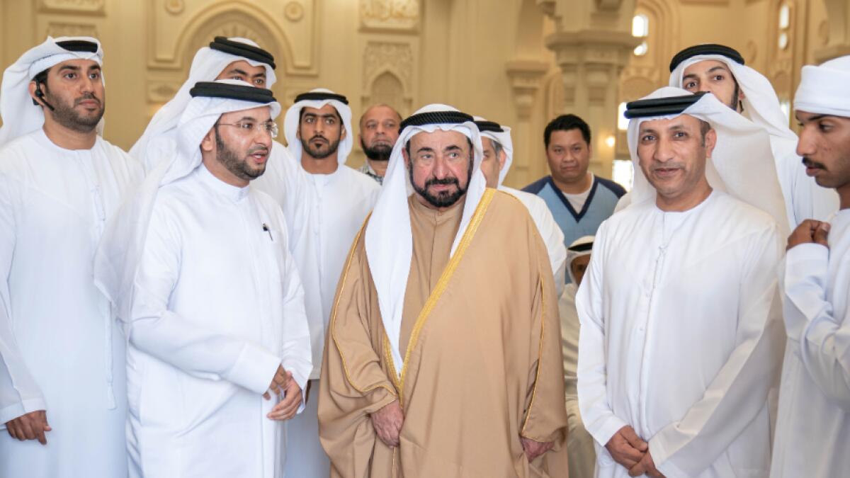 The Ruler of Sharjah then toured the different parts of the mosque and viewed its facilities.