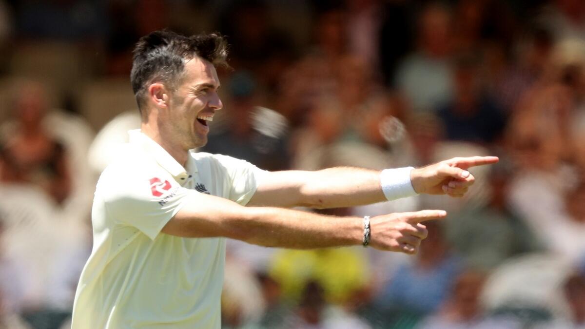 Broad, Anderson give England crucial edge