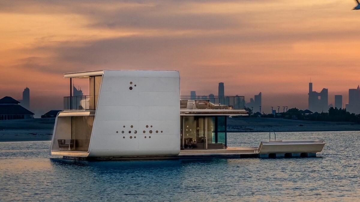 Dubai authorities okay Floating Seahorse as villas 