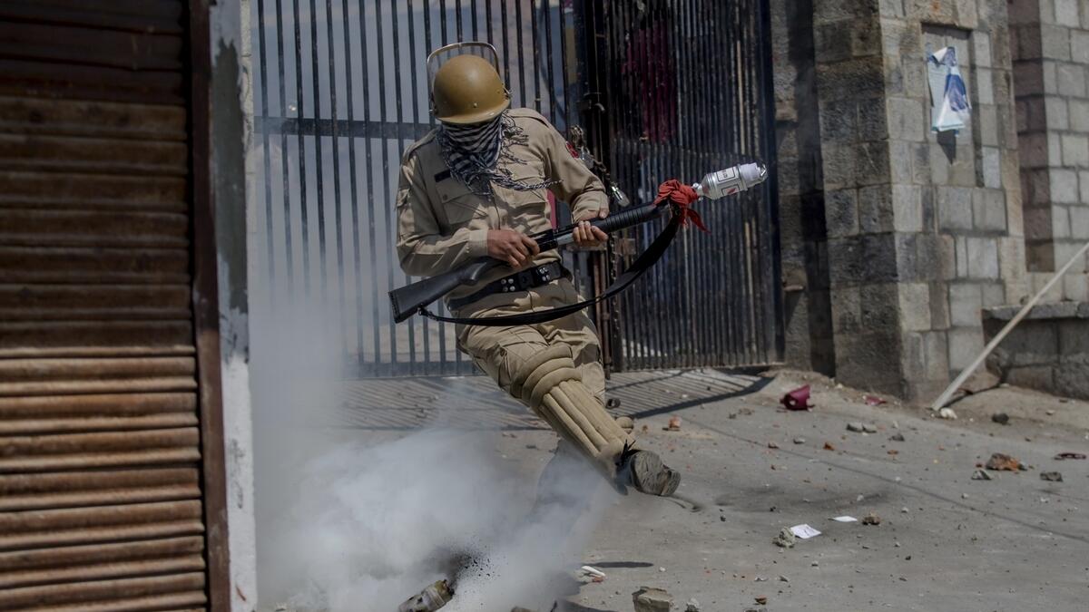 Clashes mar Eid festivities in Kashmir  