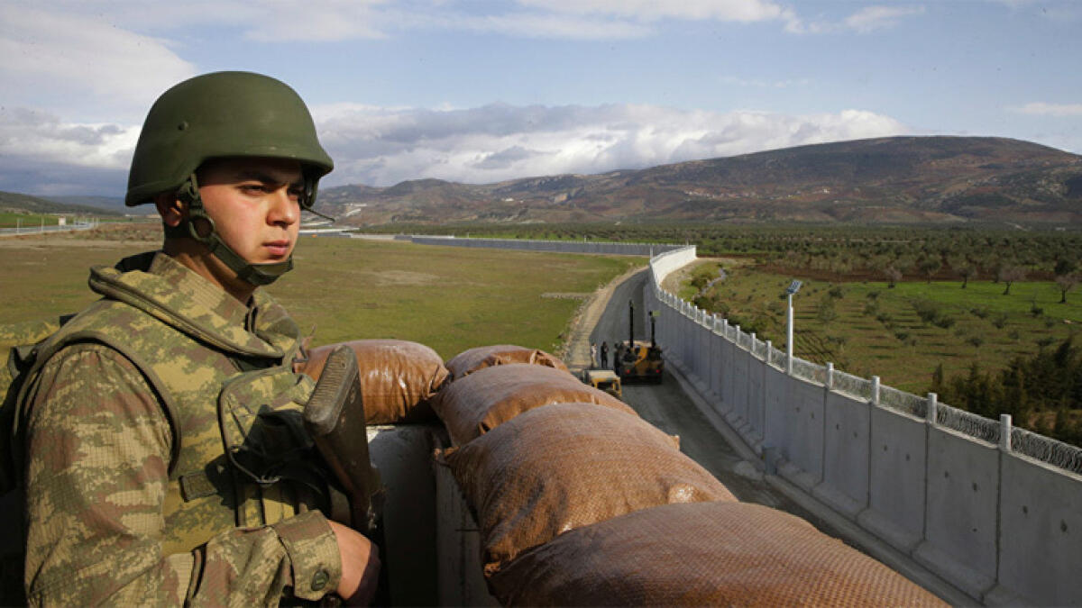 Turkey begins building border wall with Iran: Report